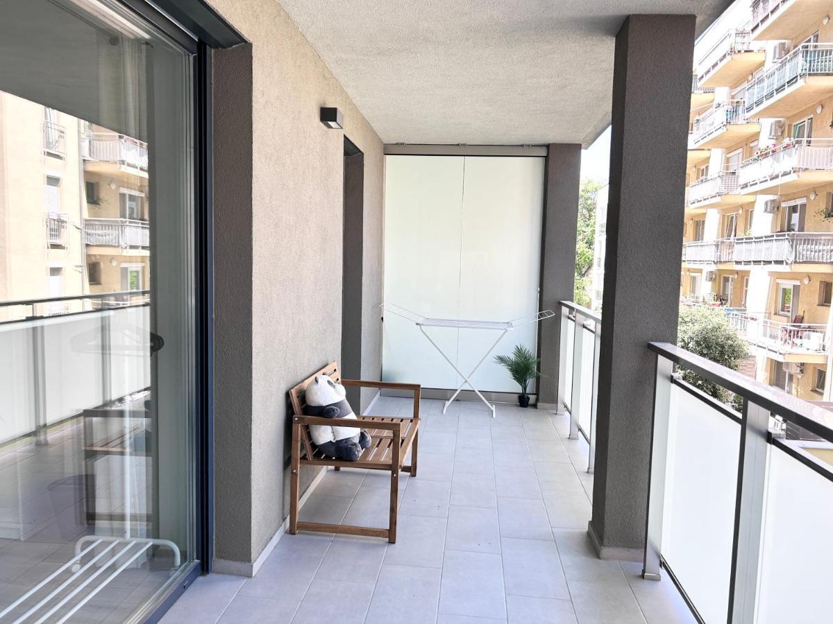 בודפשט New 2022 Family&Friends Downtown Ac 3Br 2Ba Free Parking Big Balcony Near Metro&Train Station Self Check-In Apt מראה חיצוני תמונה
